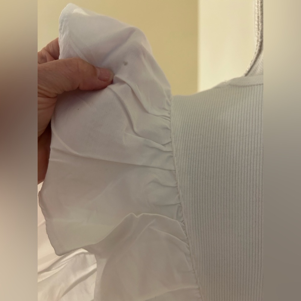 DONATED: Chico’s Flutter Cap Sleeve Top NWT! - Picture 5 of 12